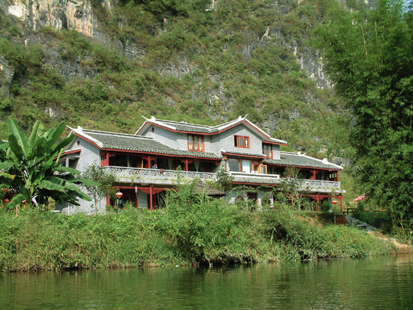 Yangshuo Mountain Retreat